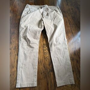 American Eagle Original Flex Khakis